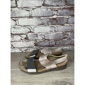 MUNRO American Blue Leather Beige Fabric Wedge Strap Sandals Women Sz 7M US/38EU